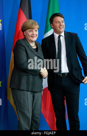 BKin Angela Merkel, Matteo Renzi - Treffen der dt. Bundeskanzlerin Mit Dem Italienischen Ministerpraesidenten, Bundeskanzleramt, Stockfoto