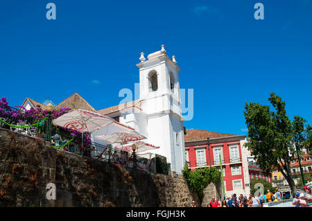 Der Mirador St Luzia über die Alfama und Alcantara Viertel von Lissabon Portugal Stockfoto