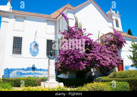 Kirche und Gärten in Alfama Lissabon Bezirkshauptstadt Stadt von Portugal Europa Stockfoto