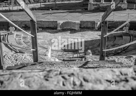 Römisches Theater von Medellin, Spanien. Hohen Blick von Tribüne, Bühne Stockfoto