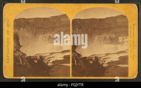 Die Shoshone Falls am Snake River in Idaho sind ein majestätischer Wasserfall, der oft als „Niagara des Westens“ bezeichnet wird. Der Hauptfall stürzt dramatisch ab und schafft ein beeindruckendes Naturspektakel. Stockfoto