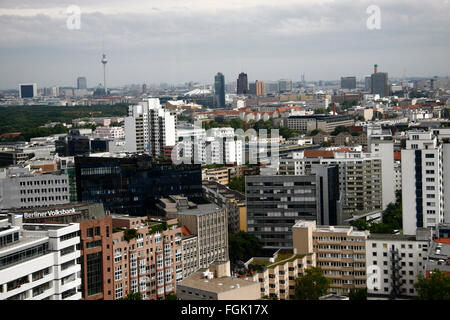 Blick in Richtung Berlin-Mitte Mit Den Hochhaeusern Vom Potsdamer Platz un Dem Fernsehturm, Berlin-Charlottenburg. Stockfoto