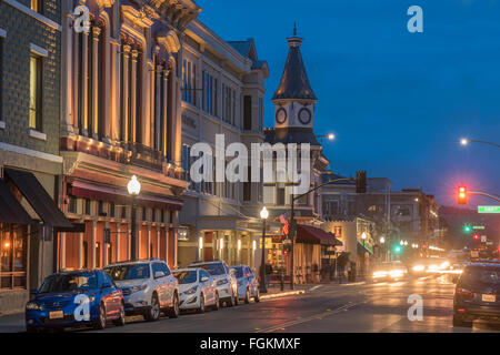 Innenstadt von Napa in der Dämmerung, in Kalifornien, USA Stockfoto