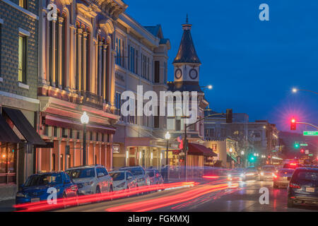 Die Innenstadt von Napa, in der Abenddämmerung in Kalifornien, USA Stockfoto