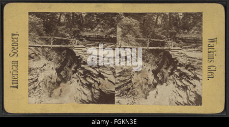 Diese stereoskopische Fotografie aus der Robert N. Dennis-Kollektion zeigt einen historischen Blick auf Watkins Glen, der seine malerische Schönheit der Vergangenheit einfängt. Stockfoto