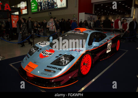 ExCel, London, UK. 20. Februar 2016. Die London Classic Car Show zieht Tausende an ExCe Credit: Keith Larby/Alamy Live News Stockfoto