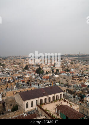 Vom Turm der Evangelisch-Lutherischen Kirche des Erlösers im Norden des alten Jerusalem anzeigen Stockfoto