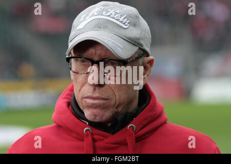 Deutschland, Fußball, Bundesliga, Spieltag 22, 20. Februar 2016, Borussia Moenchengladbach Vs 1. FC Köln: Manager Peter Stöger (Köln). Stockfoto