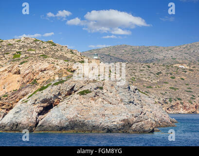 Der Leuchtturm von griechischen Insel Ios in der Cyclades Gruppe in der Ägäis Stockfoto