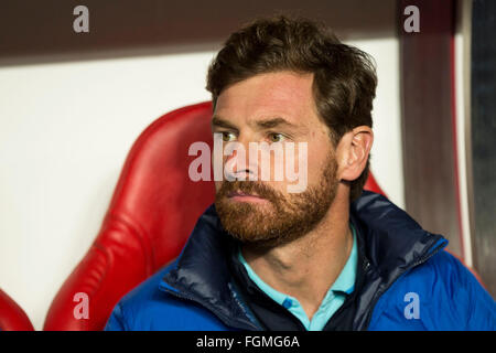 FC Zenit-Trainer Andre Vilas Boas in der Premier League 2015/16 Runde 16 erste Bein Match zwischen SL Benfica und FC Zenit am Sport Lisboa e Benfica-Stadion, am 16. Februar 2016. Stockfoto