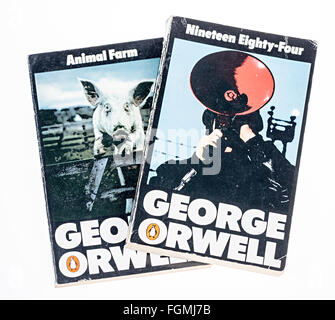 Taschenbücher Animal Farm und Nineteen Eighty Four von George Orwell Stockfoto