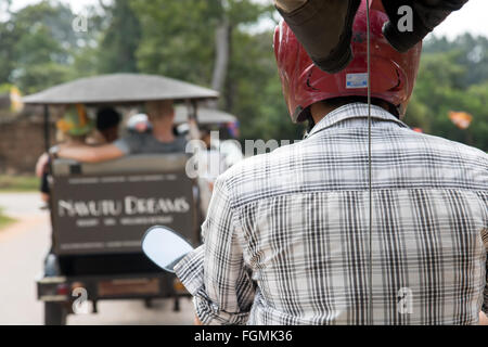 Rikscha auf einer Straße in der Angkor-Komplex Stockfoto