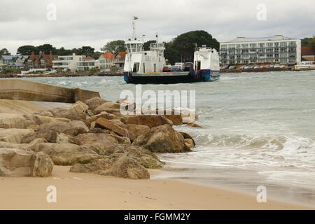 Kette-Fähre von Studland auf Sandbänken, Dorset, Großbritannien Stockfoto