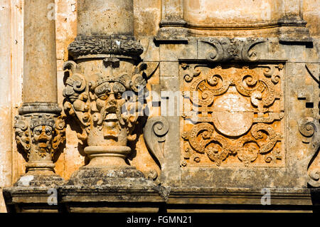 Griechenland, Kreta, Bei Chania, Akrotiri-Halbinsel, Kloster Moni Gouverneto, Fassade der Klosterkirche Im Stil der Italienisch Stockfoto