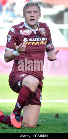 Turin, Italien. 21. Februar 2016. Kamil Glik Gesten während der Fußball-Serie A match zwischen Turin und Carpi FC. Das Endergebnis des Spiels ist 0-0 © Nicolò Campo/Pacific Press/Alamy Live News Stockfoto