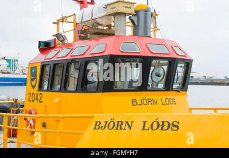 Island Hofn Dorf Angeln Bootfahren bunte Schiff Abstrracts im Yachthafen port Stockfoto