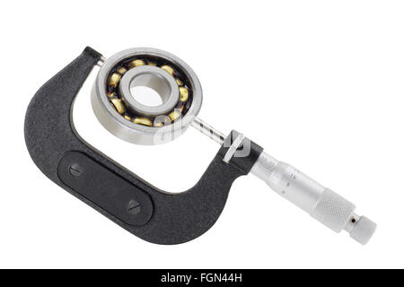 Mikrometer messen Kugellager auf technische Zeichnung, weißer Hintergrund, Clipping-Pfad Stockfoto