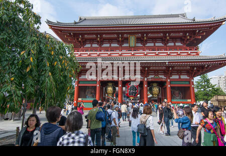 Tokyo Japan Sensoji Tempel mit Massen an Tokios ältesten Tempel und wichtige erbaute 645 gegründet Stockfoto