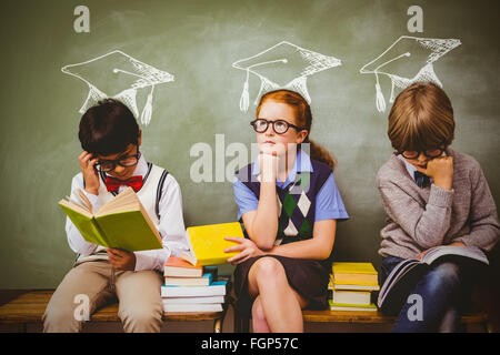 Zusammengesetztes Bild der Graduierung Hut Vektor Stockfoto