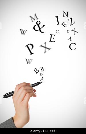 Zusammengesetztes Bild der Businesswomans Handschrift mit marker Stockfoto