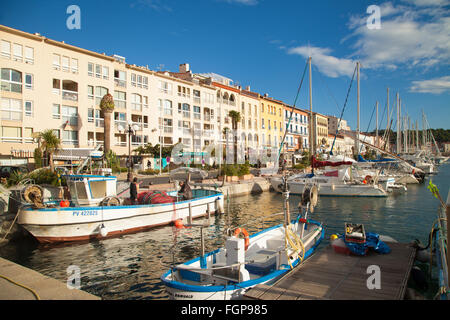 Blick über den Hafen von Port Vendres Südfrankreich. Stockfoto