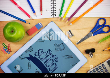 Zusammengesetztes Bild von Back to School Nachricht mit Symbolen Stockfoto