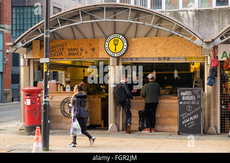 Manchester, UK 18. Februar 2016: Northern Soul gegrillter Käse - Suppen in der Church Street in The Northern Quarter Stockfoto