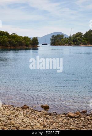 Ein Segelboot von Yassica Insel, in der Nähe von Fethiye, Türkei. Stockfoto