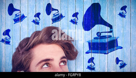 Zusammengesetztes Bild hoher Teil der Mann blickte Stockfoto