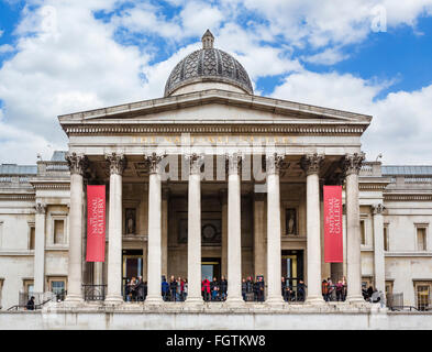 Die National Gallery, dem Trafalgar Square, London, England, UK Stockfoto