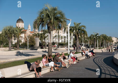 Waterfront Bonaparte Park, Saint-Raphaël, Abt. Var, Côte d ' Azur, Frankreich Stockfoto