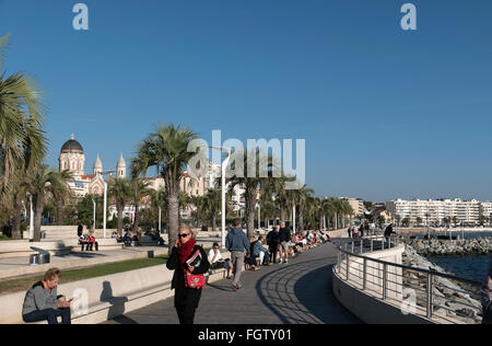 Waterfront Bonaparte Park, Saint-Raphaël, Abt. Var, Côte d ' Azur, Frankreich Stockfoto