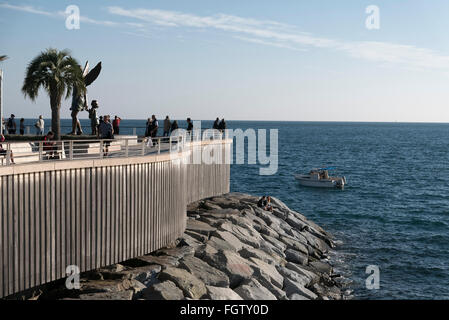 Waterfront Bonaparte Park, Saint-Raphaël, Abt. Var, Côte d ' Azur, Frankreich Stockfoto