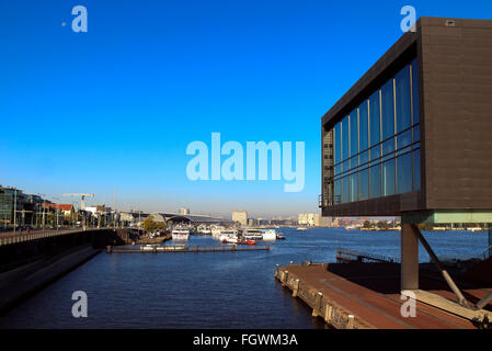 Bimhuis jazz Concert Hall, die Bestandteil der Muziekgebouw aan't IJ Musikveranstaltungen, Amsterdam, Niederlande Stockfoto