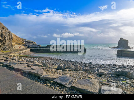 LATHERONWHEEL HAFEN CAITHNESS SCHOTTLAND KLEINE ROBUSTE BUCHT DERER FÜNFZIG ANGELBOOTE/FISCHERBOOTE JAHRE VOR Stockfoto