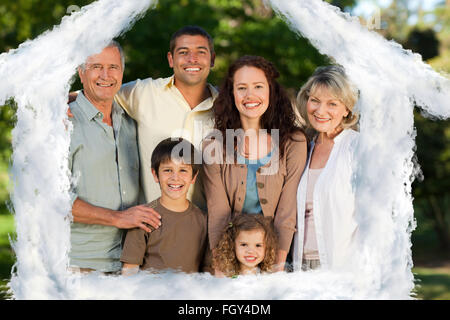 Zusammengesetztes Bild Haus Gliederung in Wolken Stockfoto