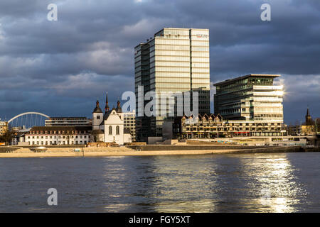 Hauptsitz von Lanxess, Chemieunternehmen, Rhein, Köln Stockfoto