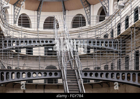 Kilmainham Gaol, Dublin, berüchtigten irischen Gefängnis. Dies ist der späteren viktorianischen Ostflügel, die Männer untergebracht. Film Location. Stockfoto