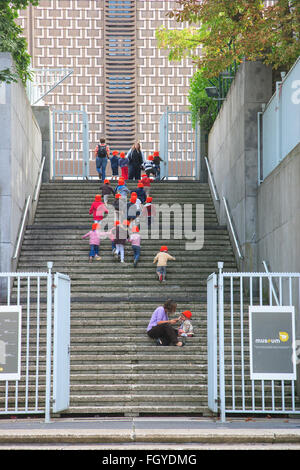 junge Kindergarten Schule Kinder Ausflug Stockfoto