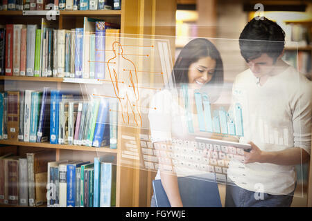 Zusammengesetztes Bild der Abbildung des menschlichen Körpers mit Balkendiagramm und Tastatur Stockfoto