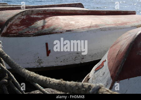 Angelboote/Fischerboote das Winterfest machen Stockfoto