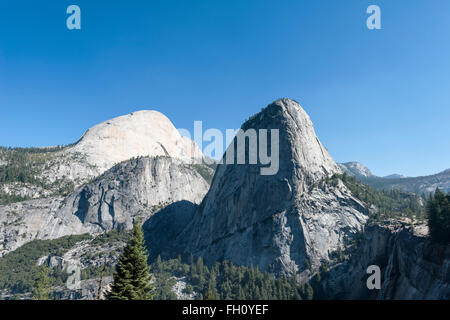 Liberty Cap, Yosemite-Nationalpark, Kalifornien, USA, Nordamerika Stockfoto