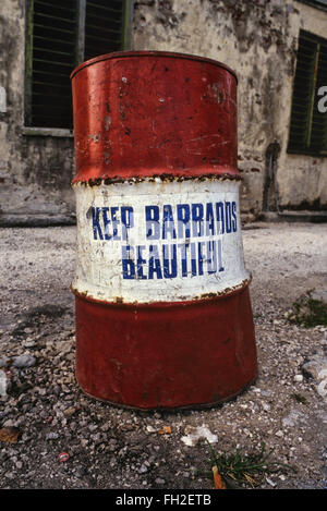 Halten Sie schöne Abfallbehälter Barbados. Barbados. Karibik Stockfoto