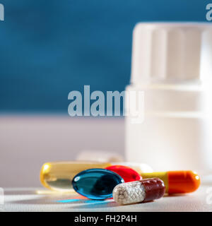 Abstrakte medizinische Hintergründe mit bunten Pillen für Ihr design Stockfoto