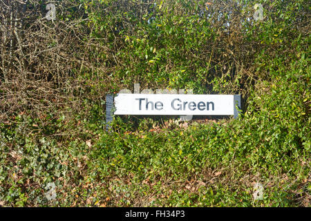 Das Grün zu unterzeichnen, in der Pfarrei Woughton-on-the-Green, Buckinghamshire England Stockfoto