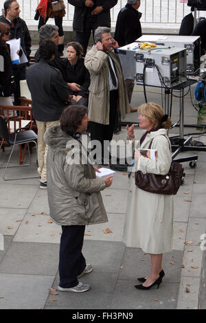 Emma Thompson, Dustin Hoffman, Dreharbeiten letzte Chance Harvey London (Kredit Bild © Jack Ludlam) Stockfoto