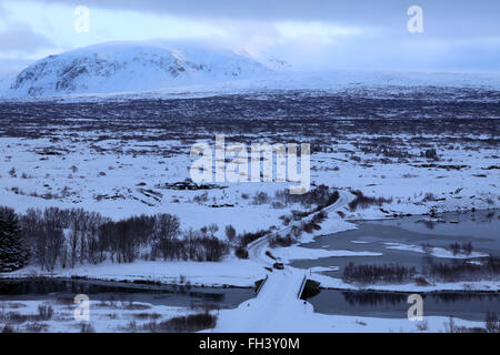 Winter Schnee Blick über Pingvellir Nationalpark, UNESCO-Weltkulturerbe, Süd-West-Island, Europa. Stockfoto