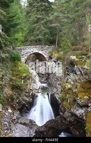 Falls Bruar in der Nähe von Blair Atholl Stockfoto