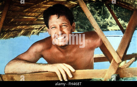 Die Brücke am River Kwai ist ein britisch-amerikanischer 1957 Zweiter Weltkrieg epischen Film unter der Regie von David Lean und starring William Holden, Jack Hawkins, Alec Guinness und Sessue Hayakawa.  Dieses Foto ist nur zu redaktionellen Zwecken und unterliegen dem Copyright von der Filmgesellschaft und/oder der Fotograf von dem Film oder der Firma zugeordnet und kann nur durch Veröffentlichungen im Zusammenhang mit der Förderung der oben genannten Film reproduziert werden. Eine obligatorische Gutschrift auf die Filmgesellschaft ist erforderlich. Der Fotograf sollte auch angerechnet werden, wenn bekannt. Stockfoto