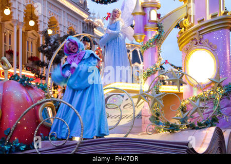 Disney parade zu Weihnachten Paris Marne La Vallée, Frankreich Stockfoto